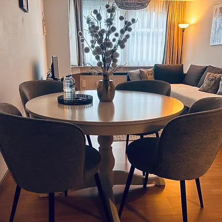 Seascape Apartment *