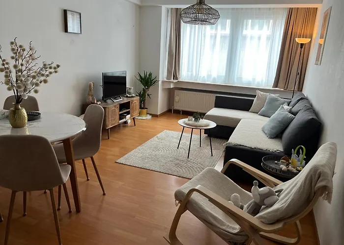 Seascape Apartment *